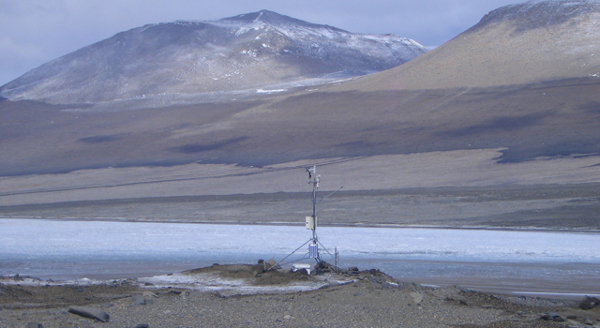 Antarctica. Lacul Vida
