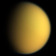 Titan in culoare naturala Titan in culoare naturala