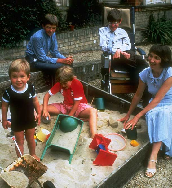 Stephen Hawking cu familia